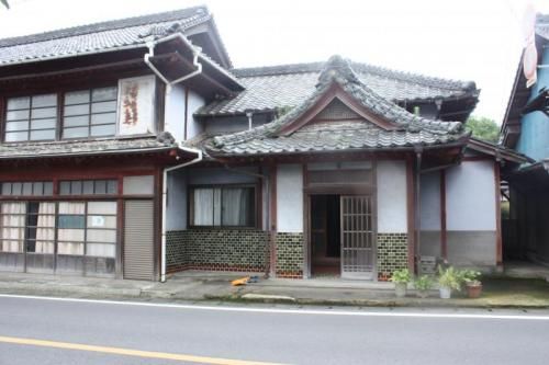 Large 10K Traditional House for Sale on 653sqm Land in Buzen - Image 7