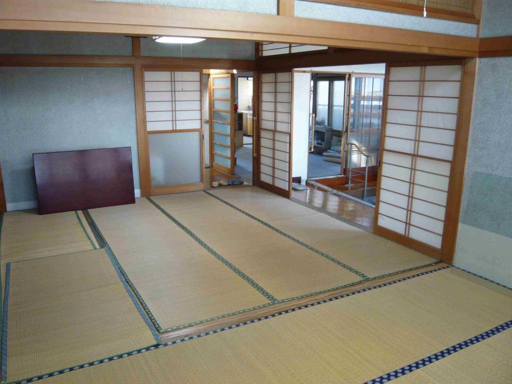 7LDK House for Sale in Noshiro, Akita – Spacious Home Near Station - Thumbnail 2