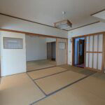 1972 Concrete House Near Wadayama Station - 180.6㎡ - Thumbnail 3