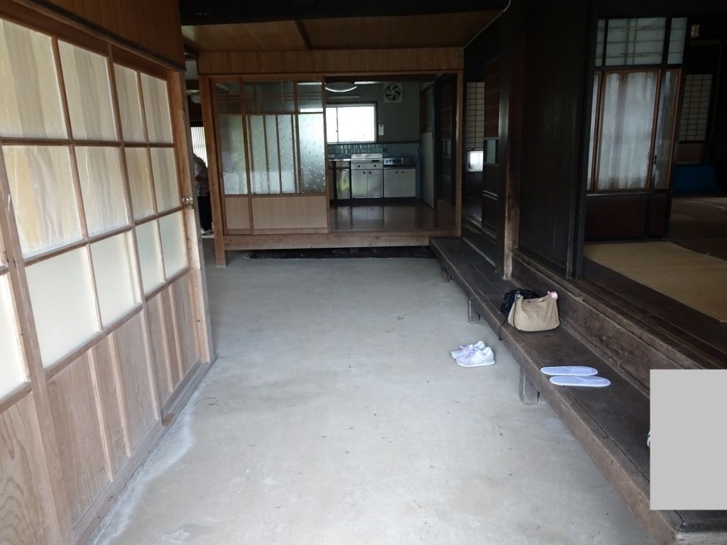 Traditional 1918 Home for Sale in Shin-onsen, Hyogo - Thumbnail 3