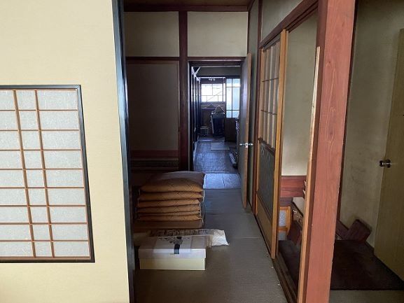 1950 Farmhouse with Land for Sale in Tateyama, Toyama - Thumbnail 3