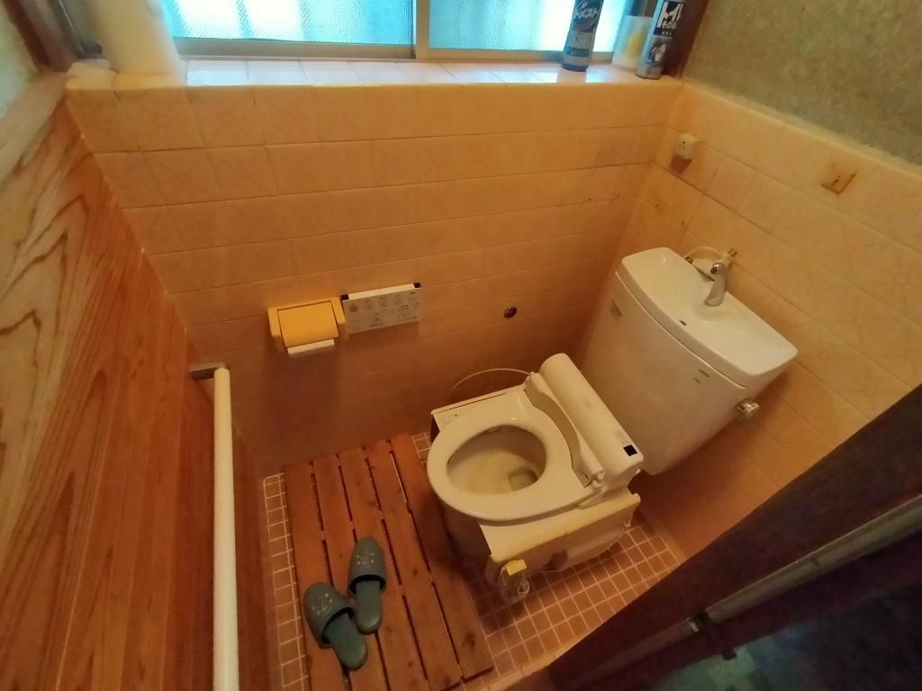9DK Detached House with Garden in Shimoichi, Nara - Akiya Bank - Thumbnail 4