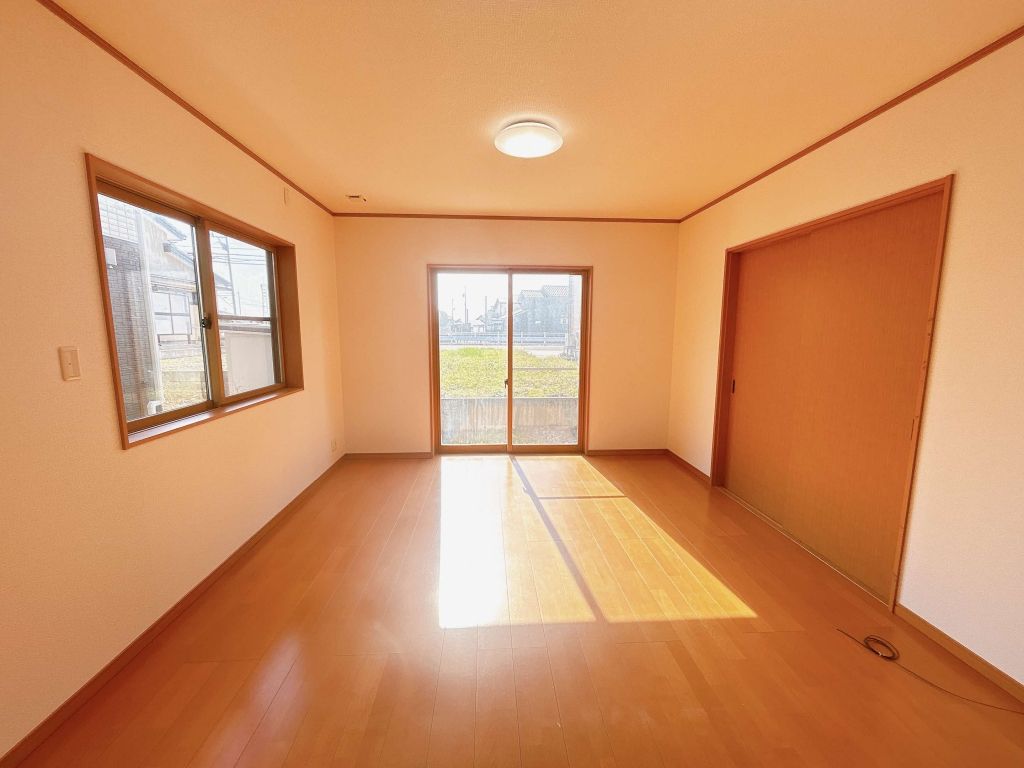 4LDK Detached House for Sale in Higashimorita, Fukui City - Thumbnail 3