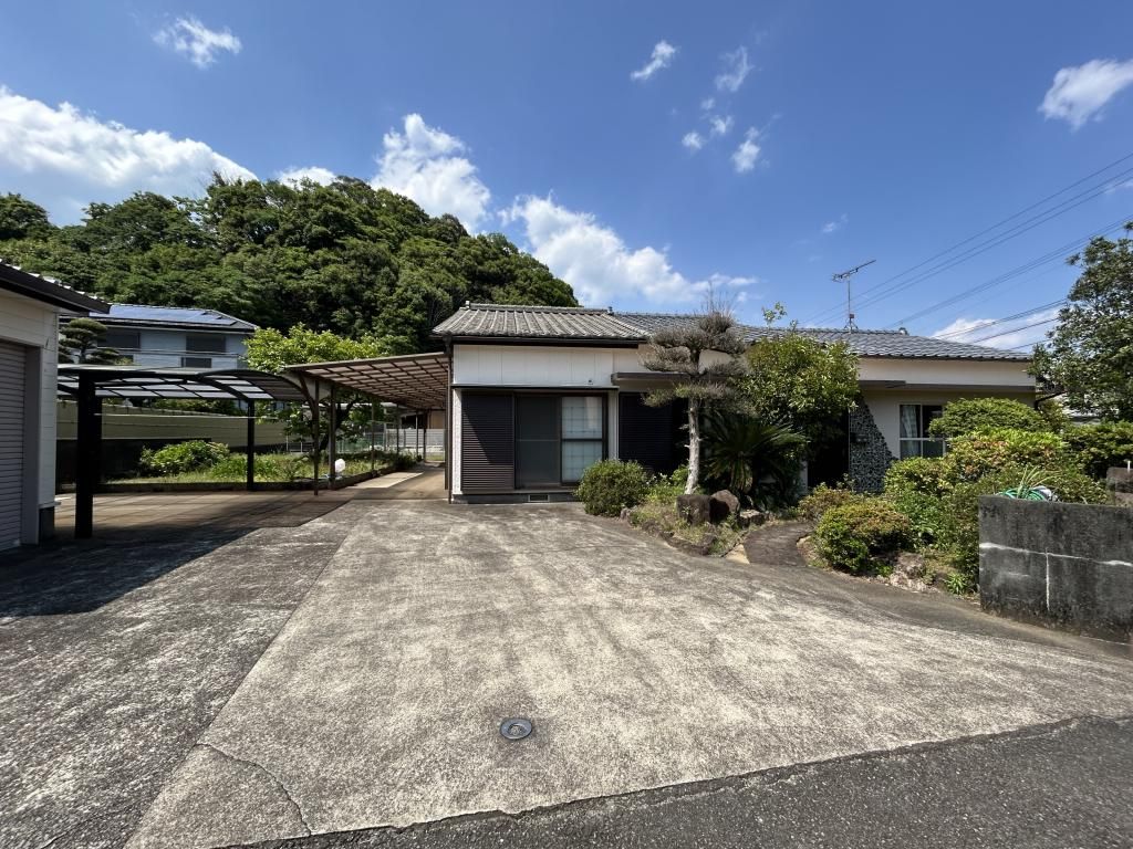 5DK House with Large Garden in Kadogawa, Miyazaki - Thumbnail 2
