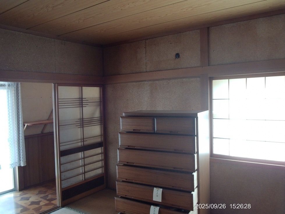 1972 Japanese House for Renovation in Hachinohe - Thumbnail 3