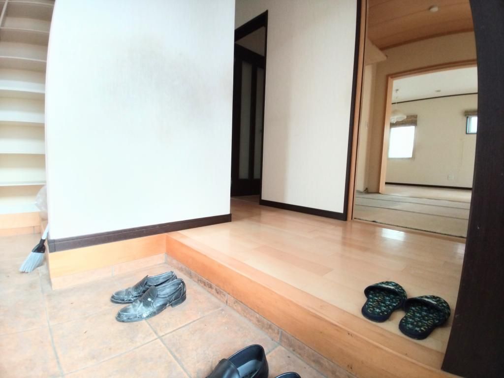 4LDK Akiya Bank House in Ishinomaki with 2-Car Parking - Thumbnail 2