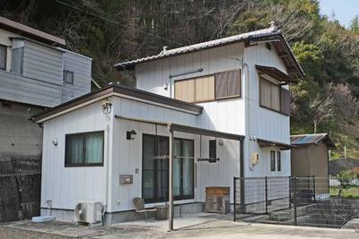 Two-Story Home in Peaceful Ikeda-cho, Miyoshi City — Image 1, Miyoshi, Tokushima