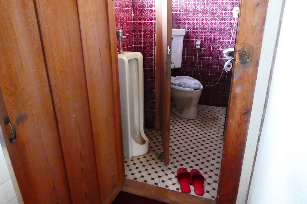 Spacious 10DK Akiya House Near Kii-Nagashima Station, Mie - Thumbnail 4