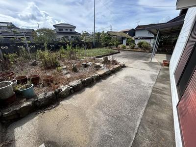 1962 Traditional Japanese House in Quiet Kadogawa — Land, Kadokawa, Miyazaki