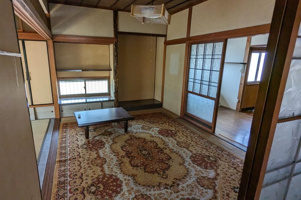 5DK Detached House for Sale in Shikokuchuo City, Ehime - Thumbnail 4