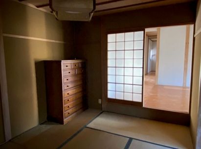 Island Home for Sale in Mihara, Hiroshima with 6 Bedrooms and Land - Thumbnail 3