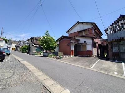 2LDK Detached House for Sale in Quiet Tajimi Residential Area — House, Tajimi, Gifu