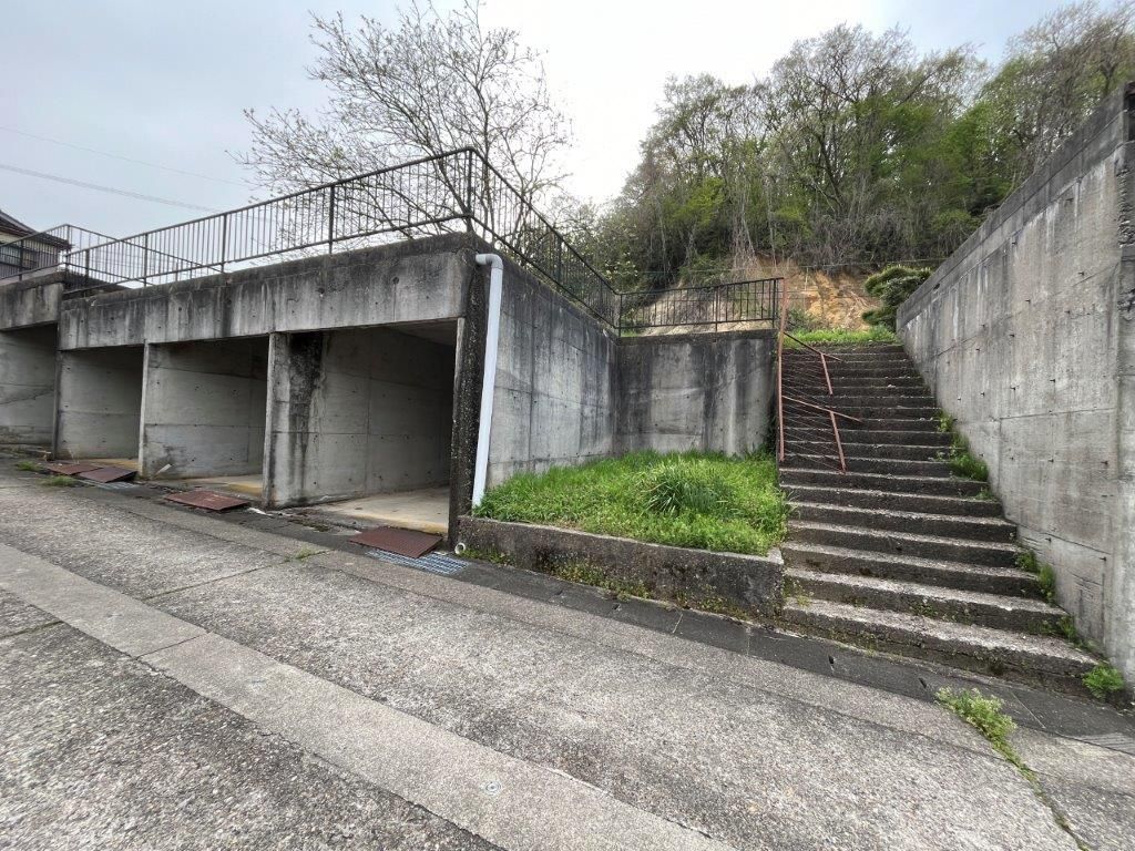 Vacant Land for Sale in Oyabe City, Toyama - 231 sqm Corner Lot - Thumbnail 3