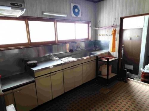 Solid 7DK Carpenter-Built Home in Hachinohe, Aomori - Thumbnail 2