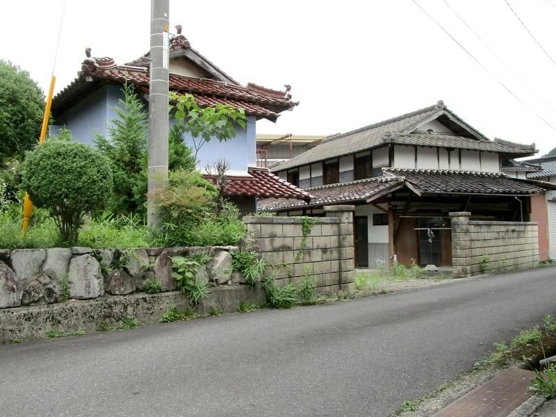 Traditional Japanese Home in Tsuyama's Kamo District - Thumbnail 2