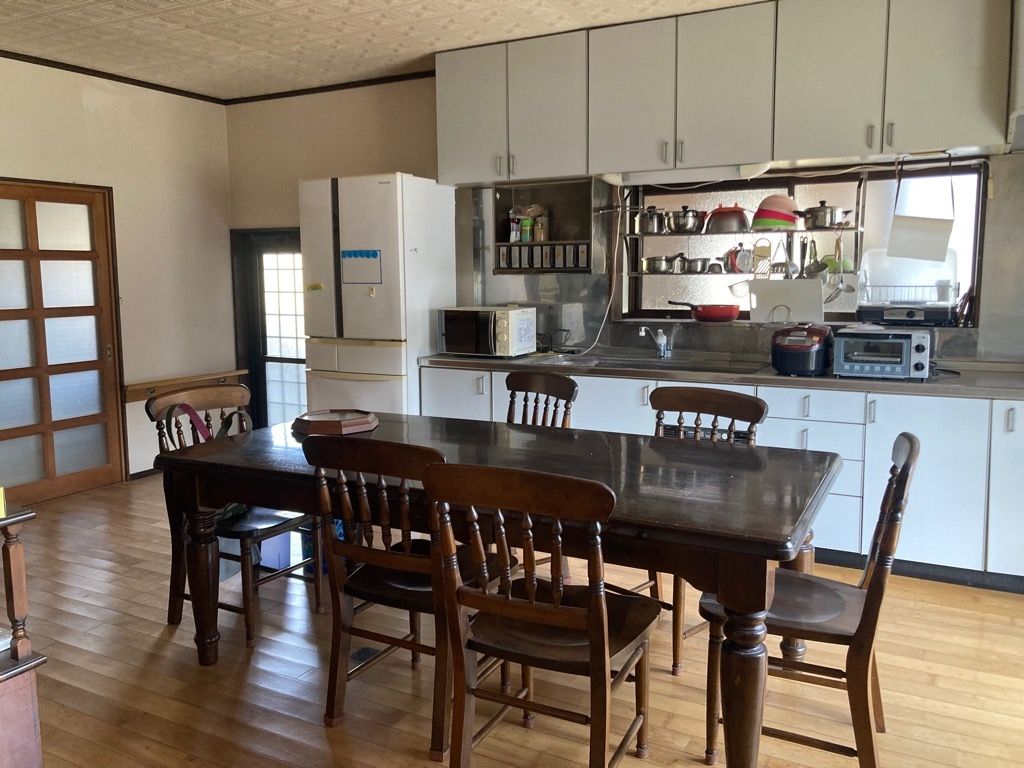 8DK Detached House for Sale in Taku City, Saga Prefecture - Thumbnail 2