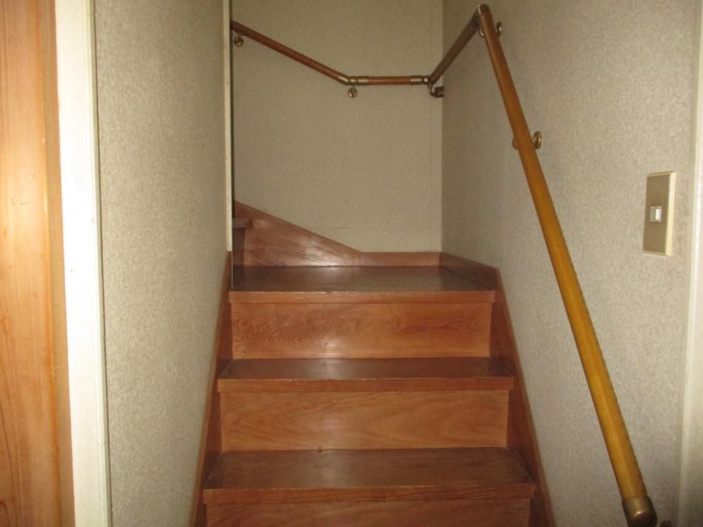 5LDK Detached House with Garden and Field in Kasaoka, Okayama - Thumbnail 3