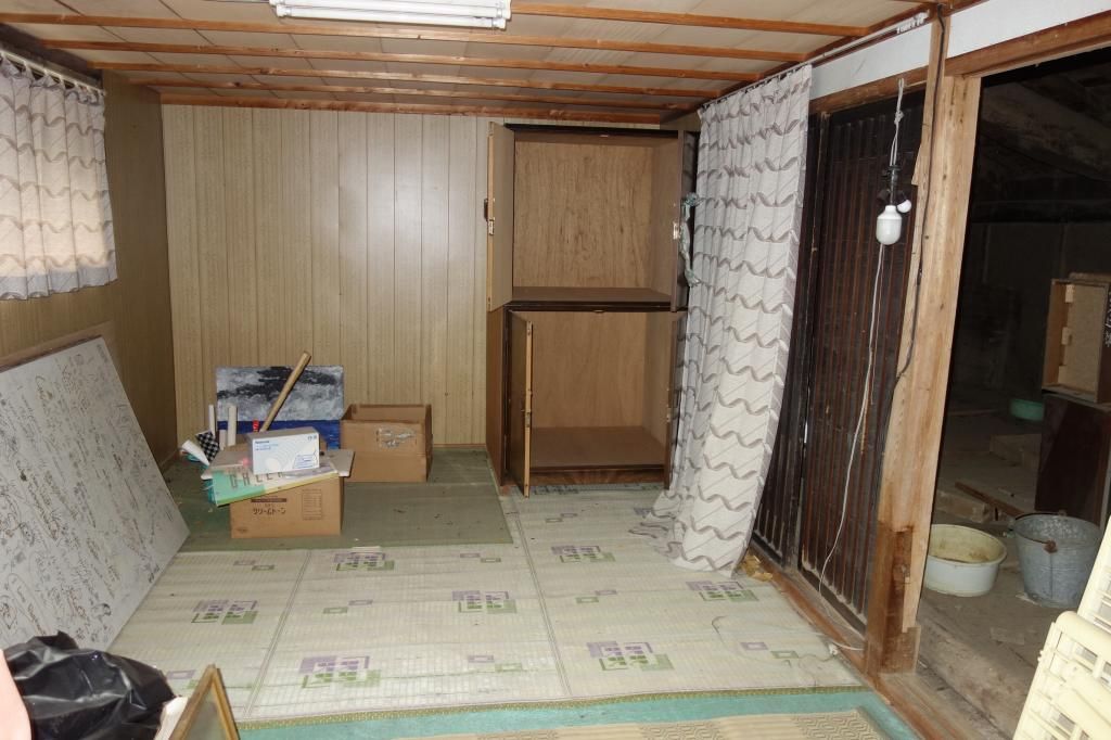 Spacious 8LDK Home with Land in Iki City, Nagasaki - Thumbnail 4