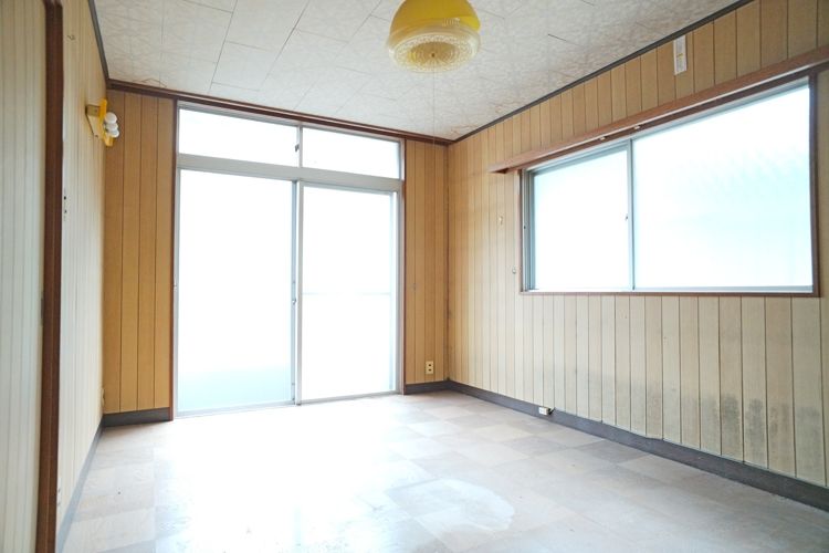 Large 6DK Detached House for Sale in Miyoshi City, Tokushima - Thumbnail 3