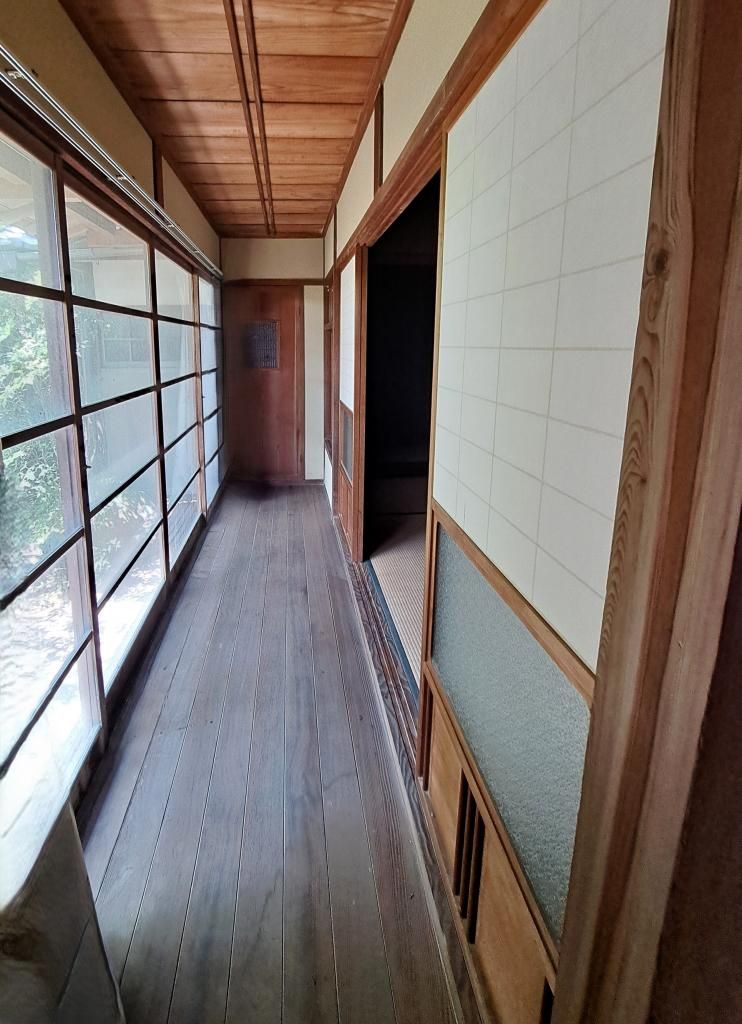10DK Traditional Wooden House for Rent in Minamiawaji, Hyogo - Thumbnail 2