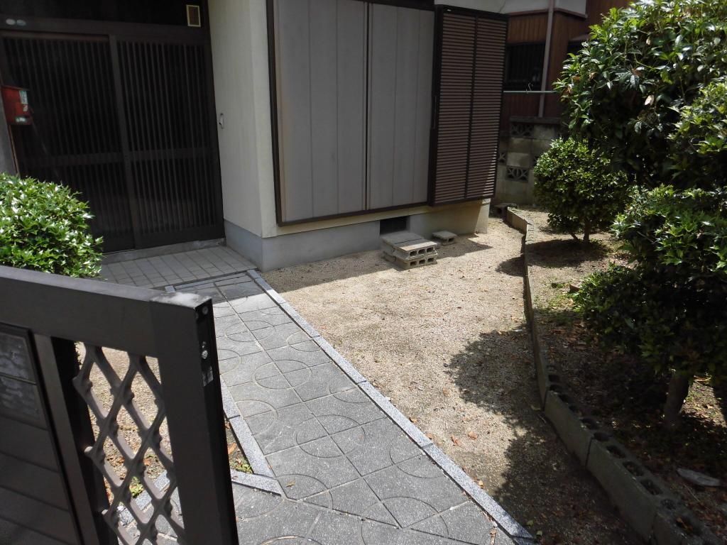 4DK Detached House for Sale in Minamiawaji City, Hyogo - Thumbnail 2