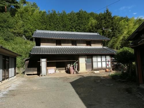 7K Detached House for Sale on Large Corner Lot in Nirasaki, Yamanashi - Thumbnail 2