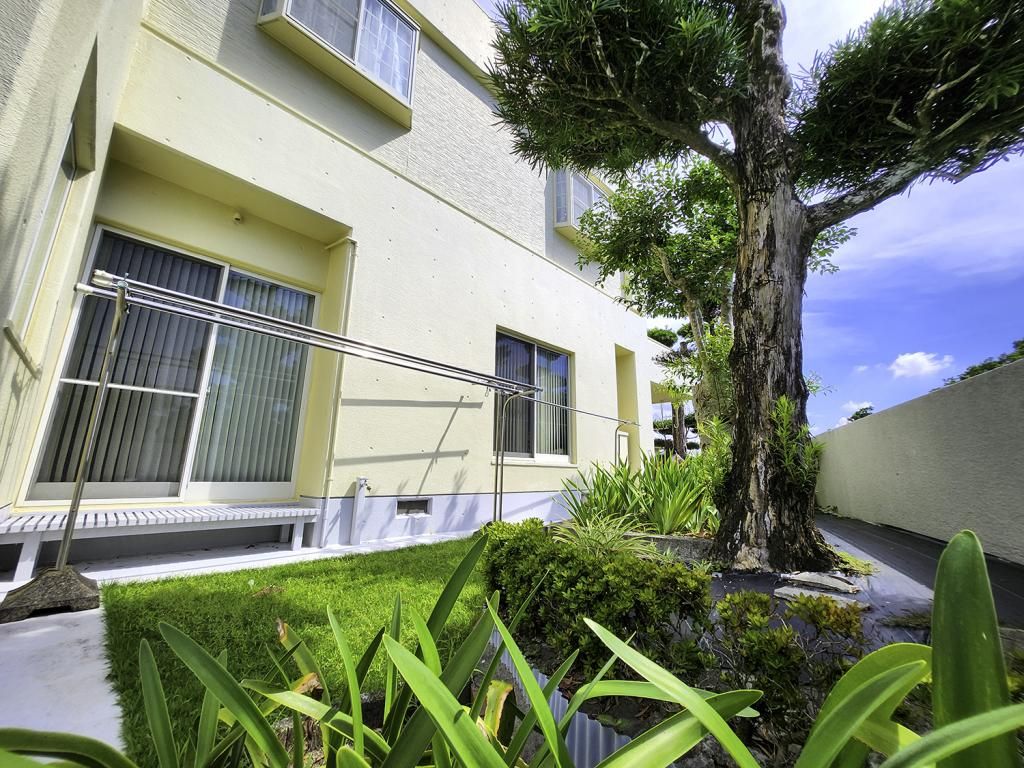 5LDK House for Sale in Makurazaki with Garage and Large Garden - Thumbnail 3