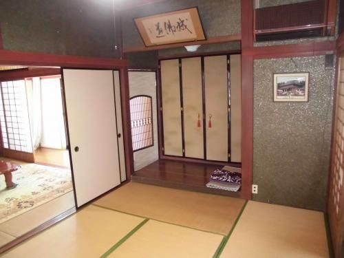 Historic 7K House with Workshop for Sale Near Hosorogi Station, Awara - Thumbnail 2