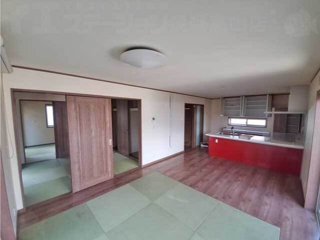 6LDK Modern House for Sale in Takayama, Gifu - 124.89 sqm - Thumbnail 4