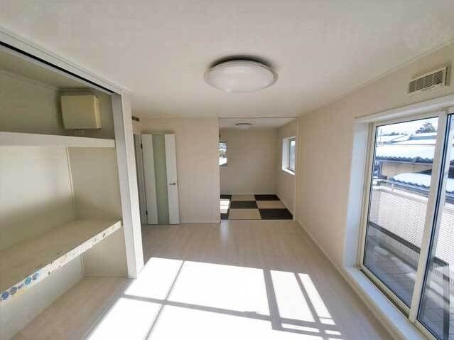 6LDK Modern House for Sale in Takayama, Gifu - 124.89 sqm - Thumbnail 3