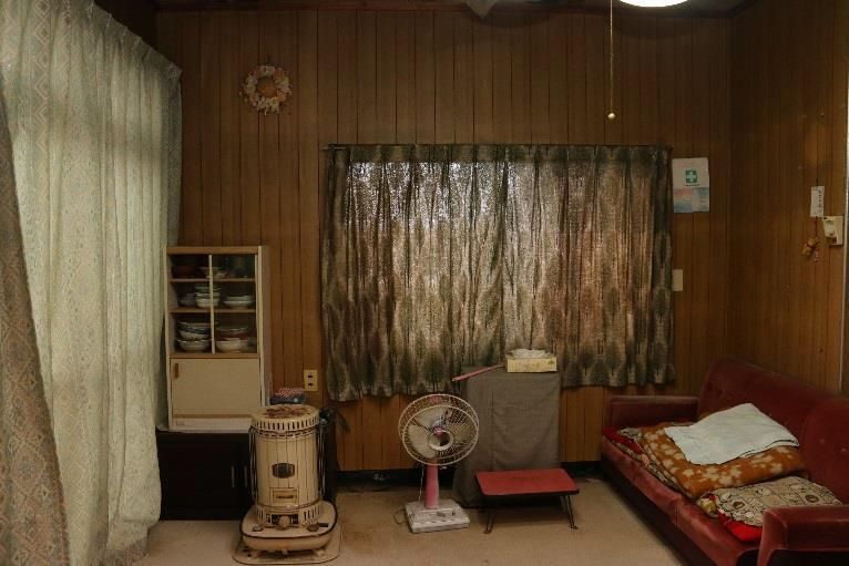 Spacious 2-Story Wooden House for Sale in Hachinohe, Akita - Thumbnail 2