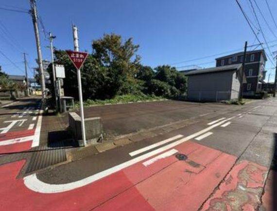 Former Ryotei Property with Large Japanese Room in Sanjo City - Thumbnail 3