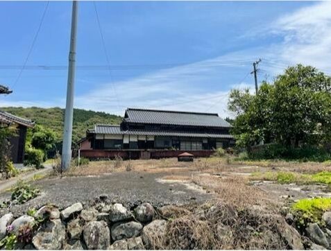 8DK Traditional House with Large Land in Chikujo Town, Fukuoka - Thumbnail 4