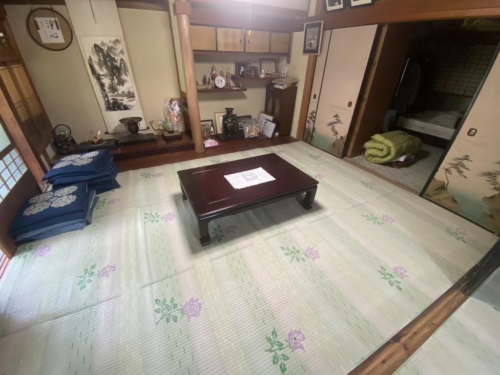 Traditional 7DK House for Rent in Quiet Nara Hamlet - Thumbnail 2