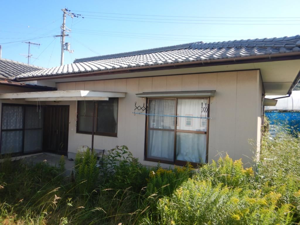 5DK Detached House for Sale in Iyo City, Ehime Prefecture - Thumbnail 3