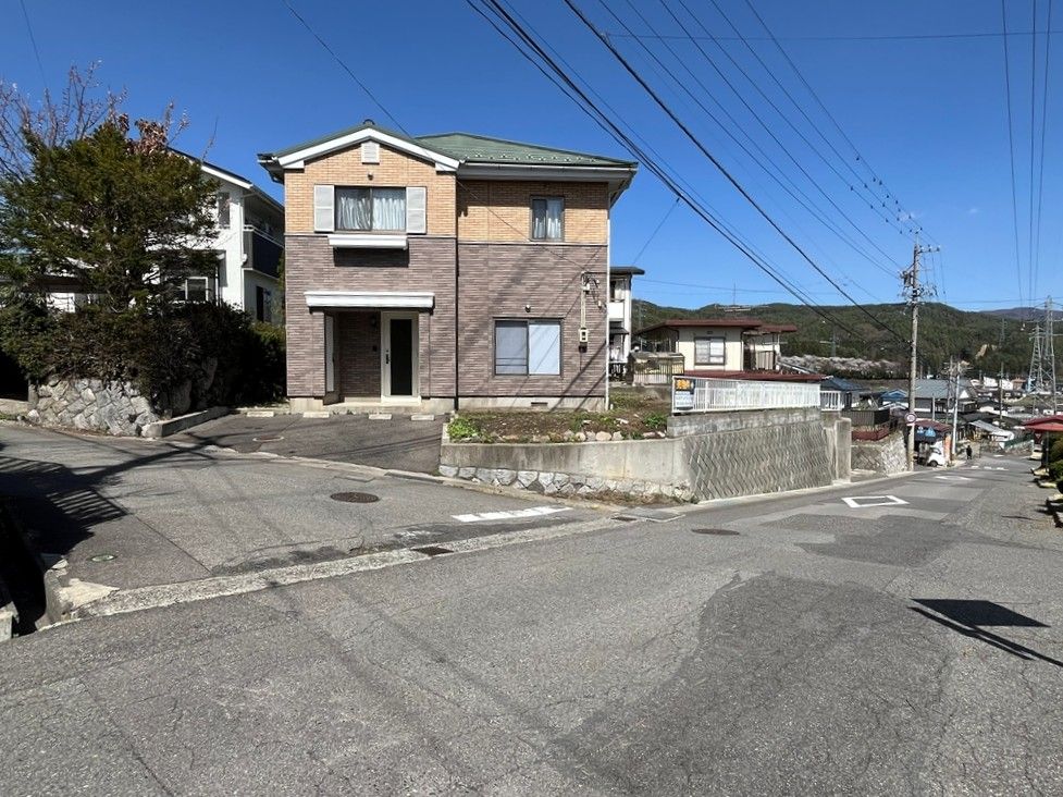 Renovated 4LDK House with Lake Views in Okaya, Nagano - Thumbnail 4
