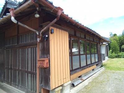 285-Tsubo Farmhouse with Dairy Barn for Sale in Takaharu, Miyazaki — Image 1, Takahara, Miyazaki