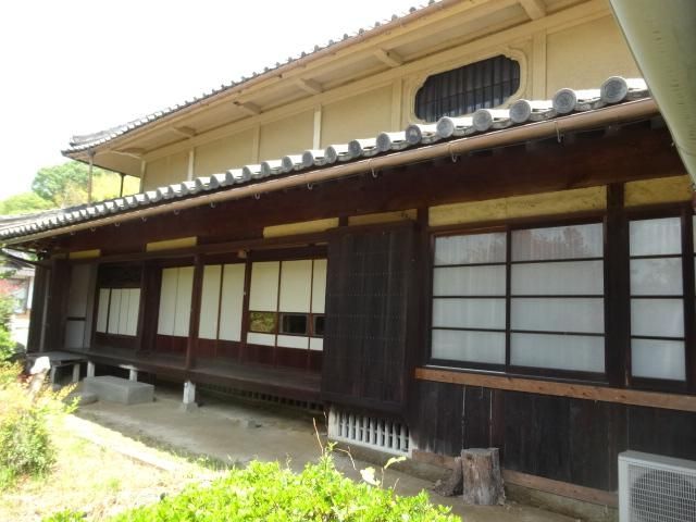 Historic 1899 Farmhouse with Land for Sale in Asakuchi, Okayama - Thumbnail 4