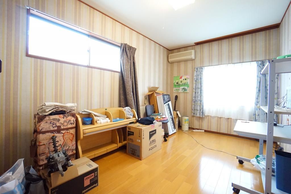 5DK Solar-Powered House for Sale in Fukui's Tsukushino - Thumbnail 3