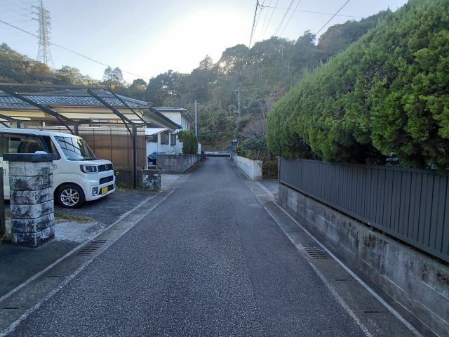 5LDK Akiya Bank Home on Elevated Land in Hyuga, Miyazaki - Thumbnail 4