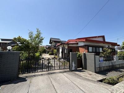 6LDK House with Guest Cottage in Kurayoshi — Image 2, Kurayoshi, Tottori