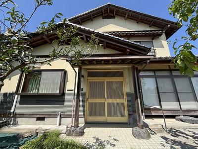6LDK House with Guest Cottage in Kurayoshi — Image 1, Kurayoshi, Tottori