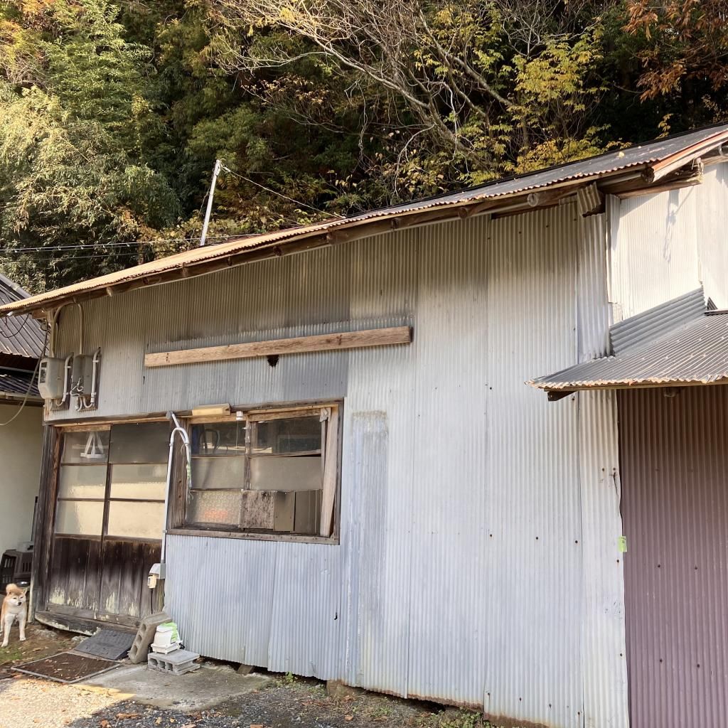5DK House for Sale in Kyotamba, Kyoto with 4 Car Parking - Image 1