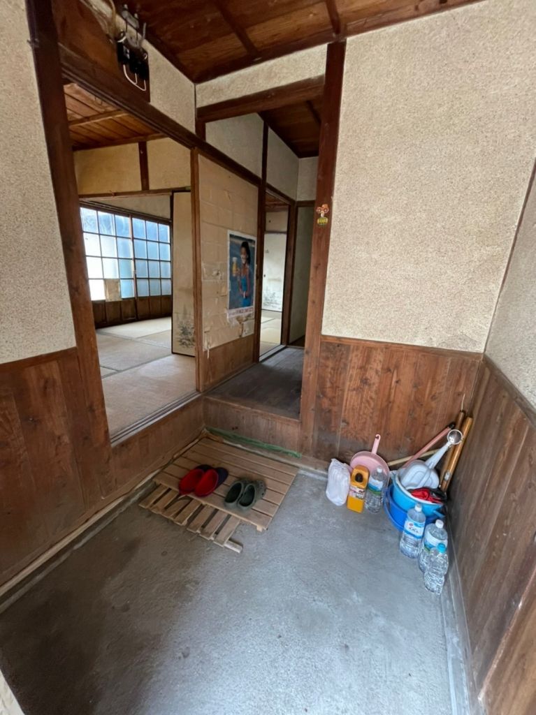 1965 3K House for Sale in Niihama, Ehime - 1 Million Yen - Thumbnail 3