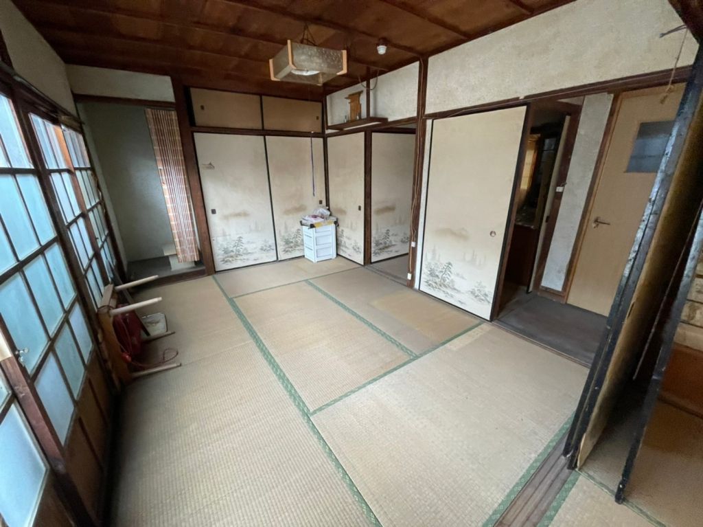 1965 3K House for Sale in Niihama, Ehime - 1 Million Yen - Thumbnail 2