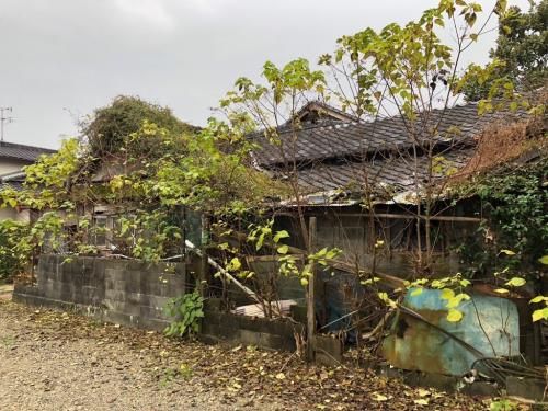 112 Tsubo Land with Vacant House for Demolition in Uki City, Kumamoto - Image 2