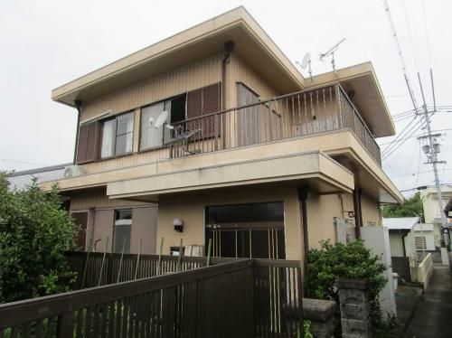 Rent 5DK House with Solar Panels in Arida City, Wakayama - Main Image