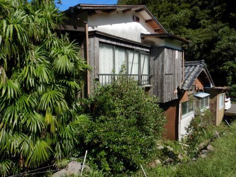 Spacious 11DK Mountain House with River View in Iyo City, Ehime - Thumbnail 4