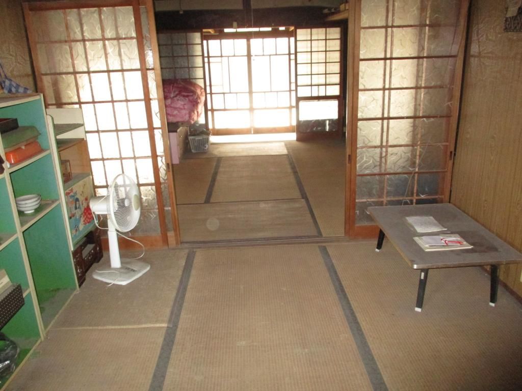Traditional Style House for Sale in Kasaoka City Okayama 121sqm - Thumbnail 2