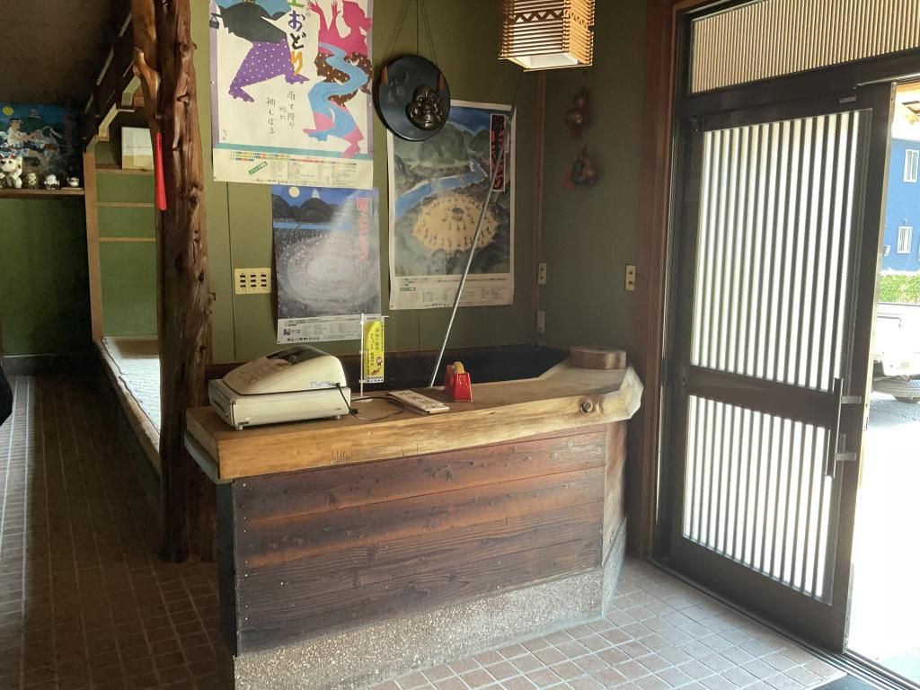 Two-Shop Commercial Building for Sale in Gujo Hachiman, Gifu - Thumbnail 4